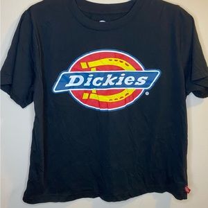 womens dickies black cropped t shirt🖤